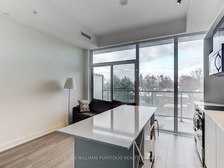 6 Parkwood Ave #516 — Photo 11