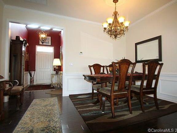4th image of 11009 Pine Valley Ct