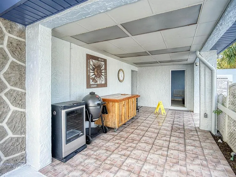 4939 Floramar Ter #912 — Photo 44