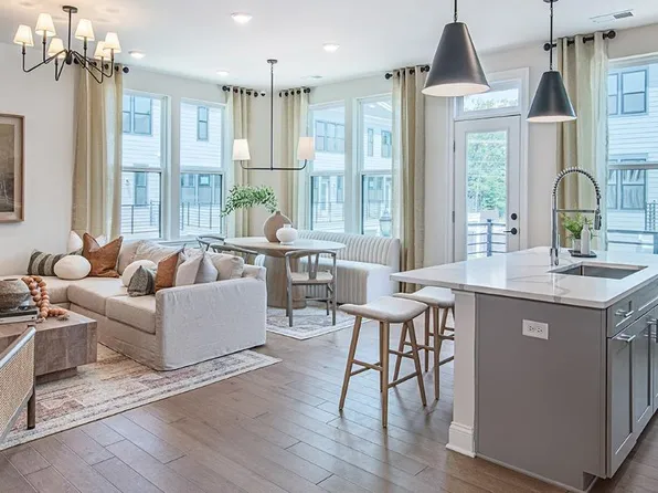 1302 Parker Blvd, Princeton Junction, NJ 08550