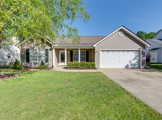 280 Rivers Edge Dr, Easley, SC 29642