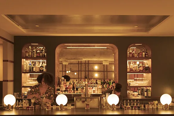 Rented by Pear NYC LLC | media 21