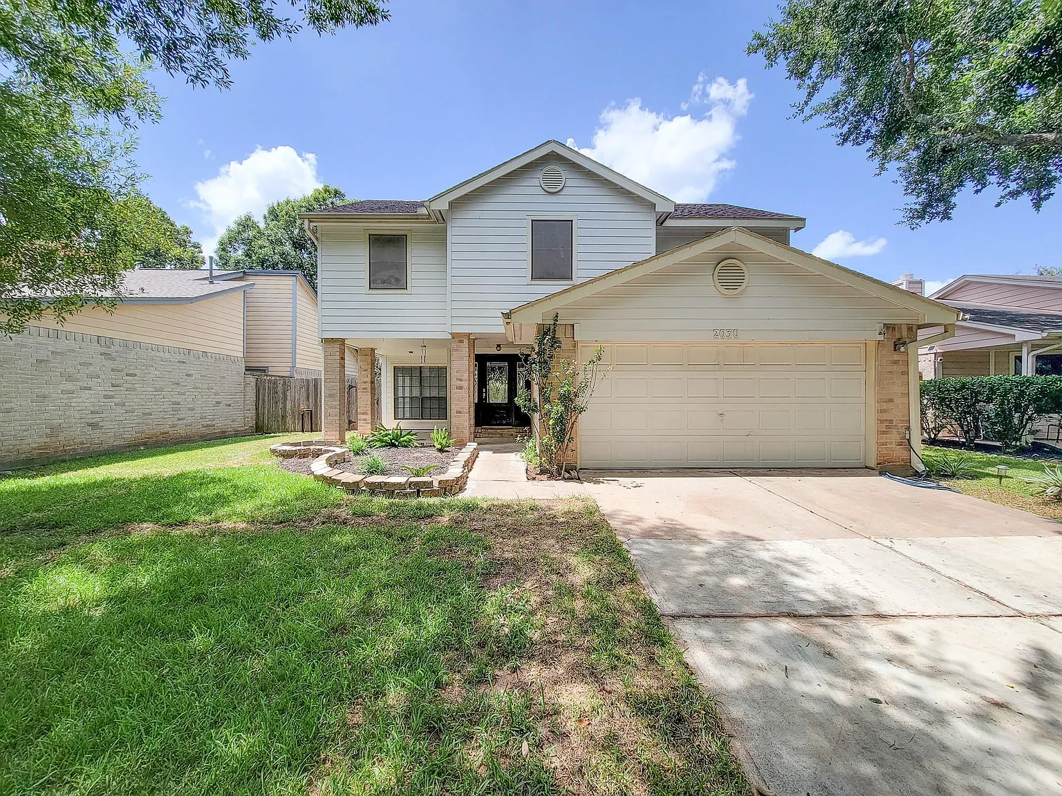 4 bed, 2175 sqft, $2,300 — Photo 1