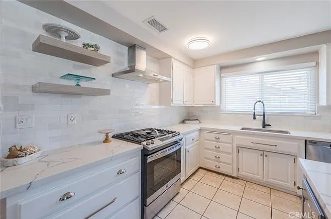 2436 E Tryon Ave — Photo 9