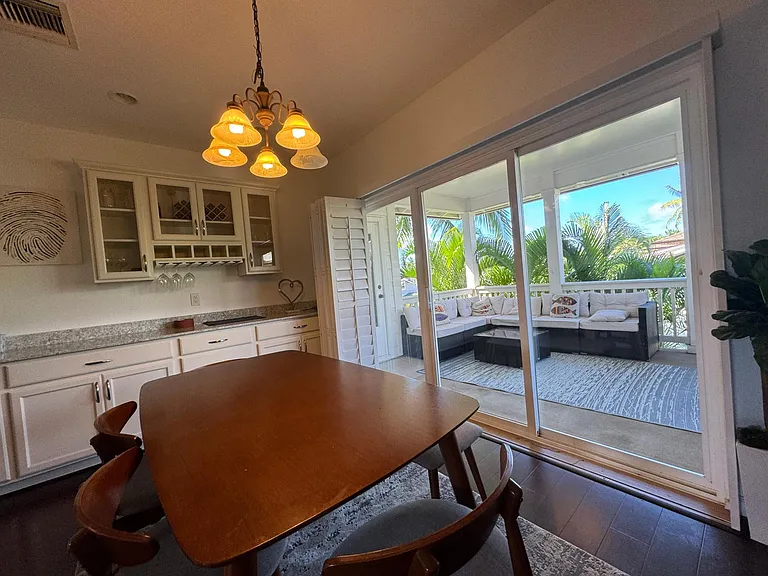 92-1214 Olani St #UPSTAIRS — Photo 17
