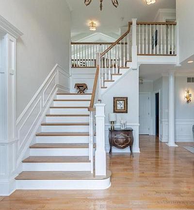 5th image of 10 Stoddard Ct