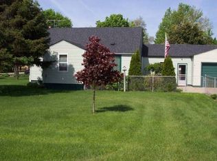 4201 Clintonville Rd, Waterford, MI 48329