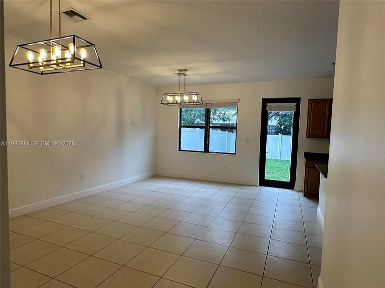 655 NE 193rd St — Photo 17