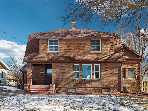 324 W 3rd St S, Newton, IA 50208