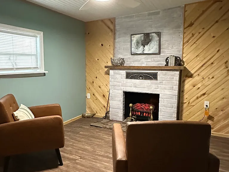 7026 Willoughby Ln — Photo 13