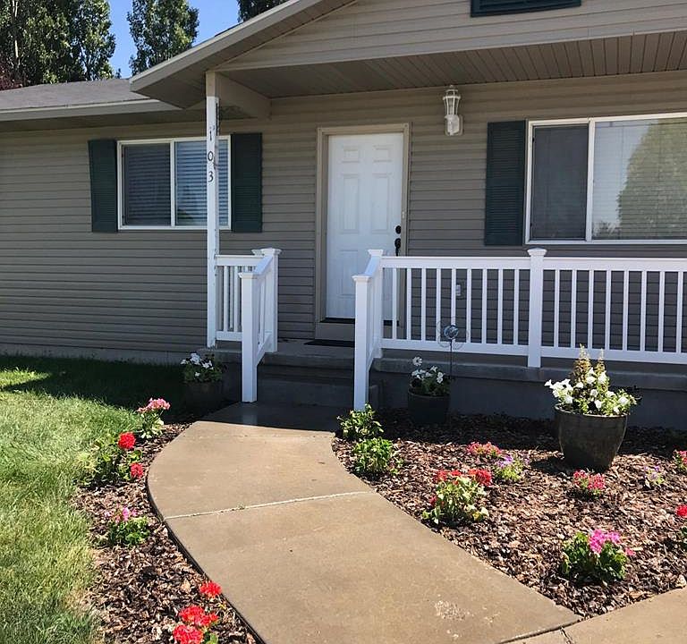 1st image of 103 Douglas Dr