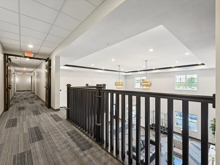 415 Hickory Dr — Photo 21