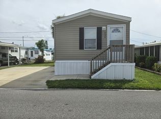 4125 Park St N #406, Saint Petersburg, FL 33709
