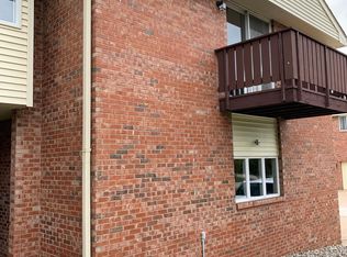 3 Fields E #3, Champaign, IL 61822