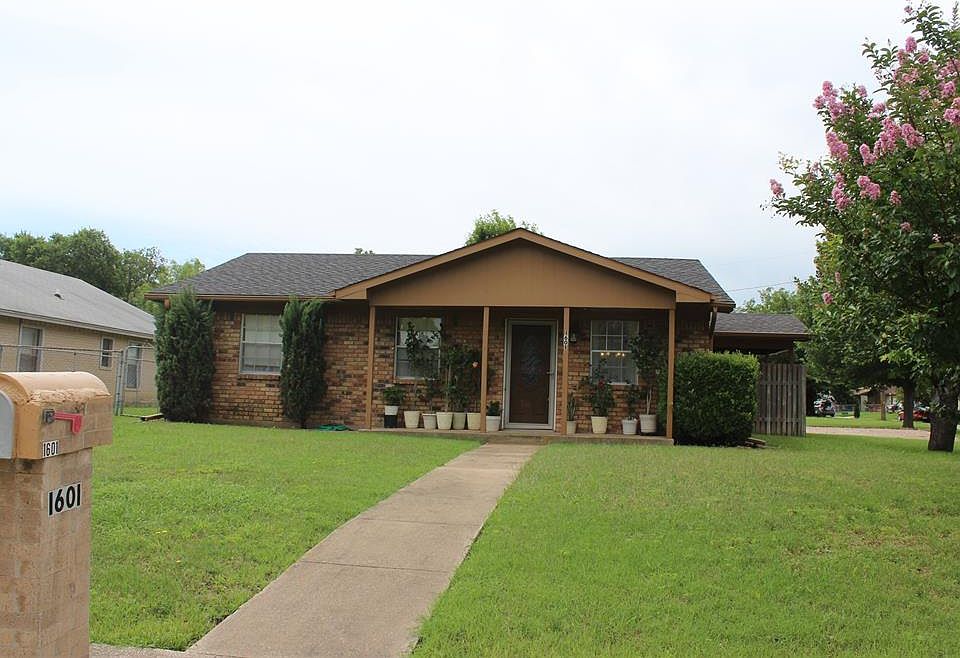 1st image of 1601 Bogarte Dr