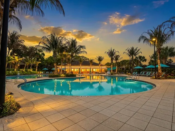 5172 SE Club Way #207, Stuart, FL 34997