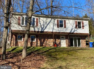 425 Fairway Dr, Etters, PA 17319