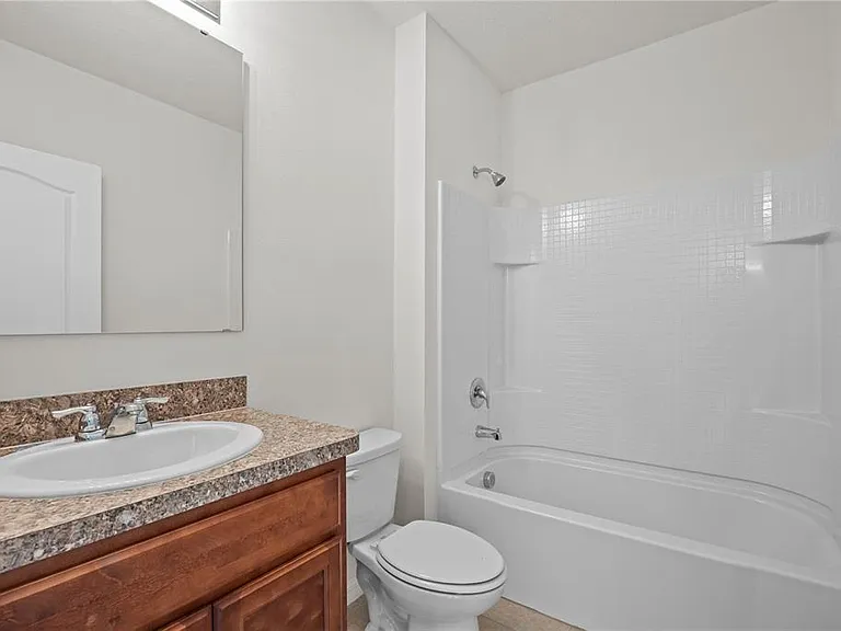 817 Sheen Cir — Photo 15