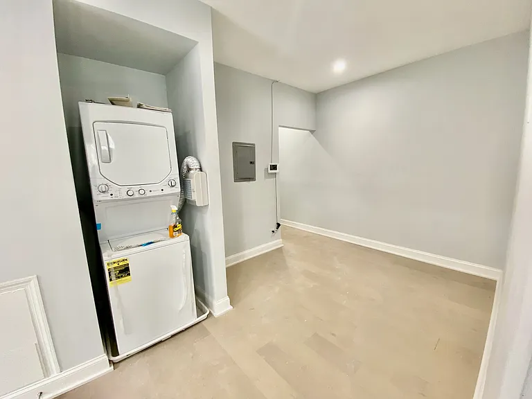 1247 Snyder Ave #2 — Photo 11