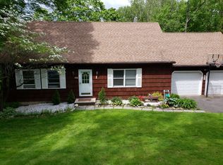 30 Satterlee Rd, New Fairfield, CT 06812