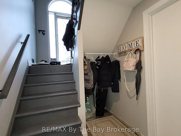7 Harbour Cres #2 — Photo 14