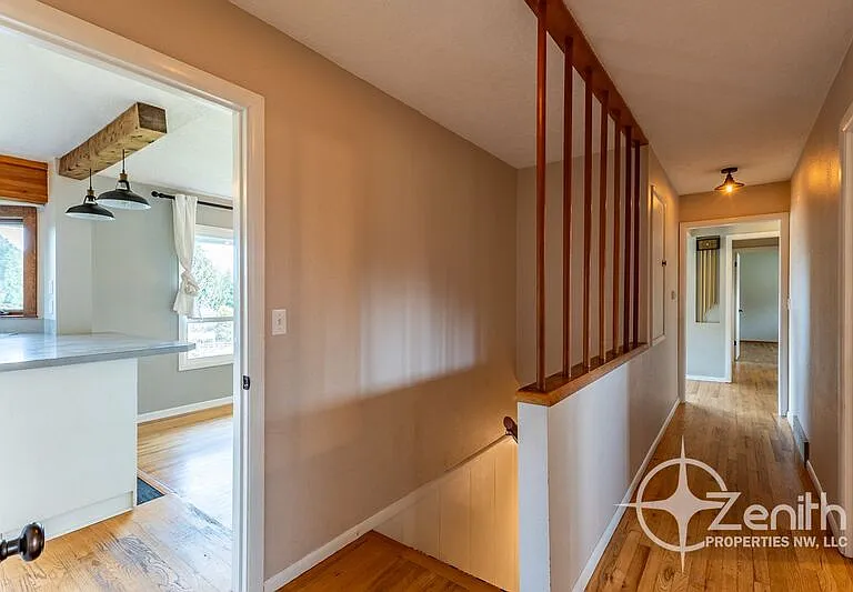 4508 NE 174th St — Photo 25