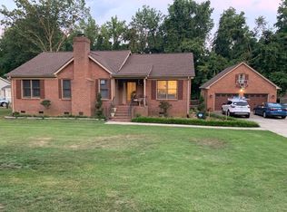 6607 Carmel Hills Dr, Charlotte, NC 28226