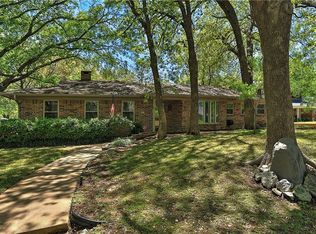 1810 Catalina Cir, Sherman, TX 75092