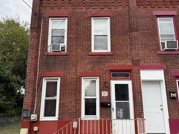 30 Mechanics Ave, Trenton, NJ 08638
