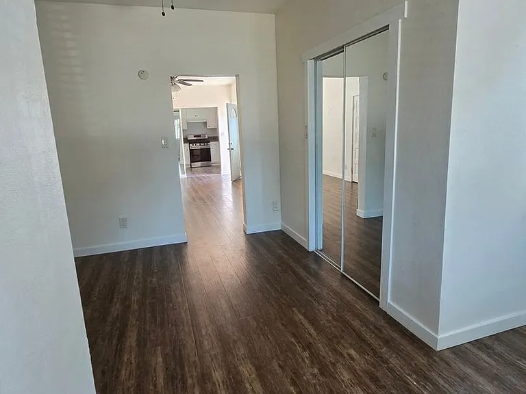 416 Lime Ave — Photo 9