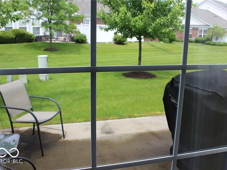 5664 Polk Dr — Photo 10