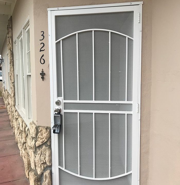 1st image of 326 W 7th Ave
