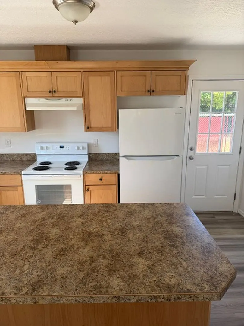 4 Bed 2 Bath in Lafayette — Photo 4