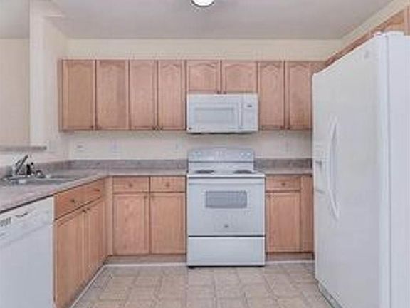 4th image of 5506 Henderson Oaks Dr