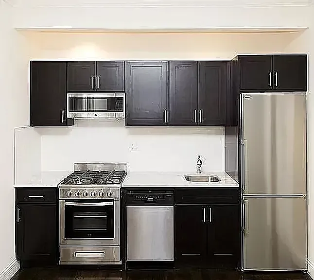 338 E 55th St #5B — Photo 4