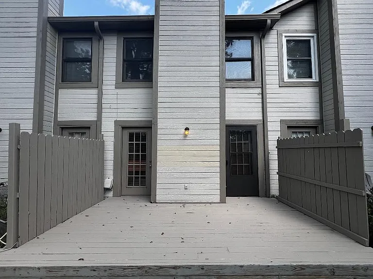 6029 Southbay Dr — Photo 7