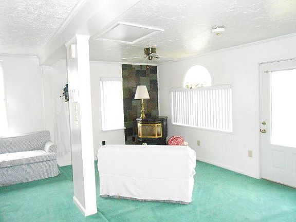 4th image of 10612 Perry Dr