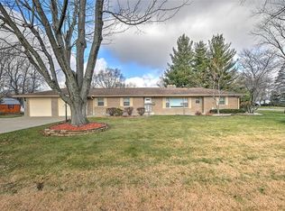 20 Berry Dr, Decatur, IL 62526