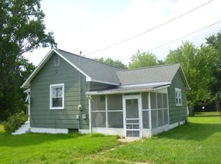 102 E Grant St, De Soto, IL 62924