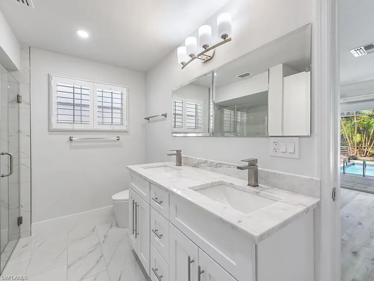1131 Crayton Rd — Photo 15