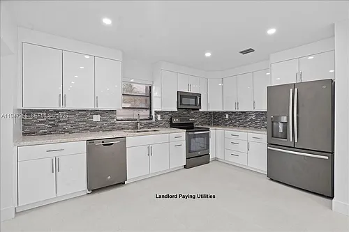 10351 SW 164th St Photo 1