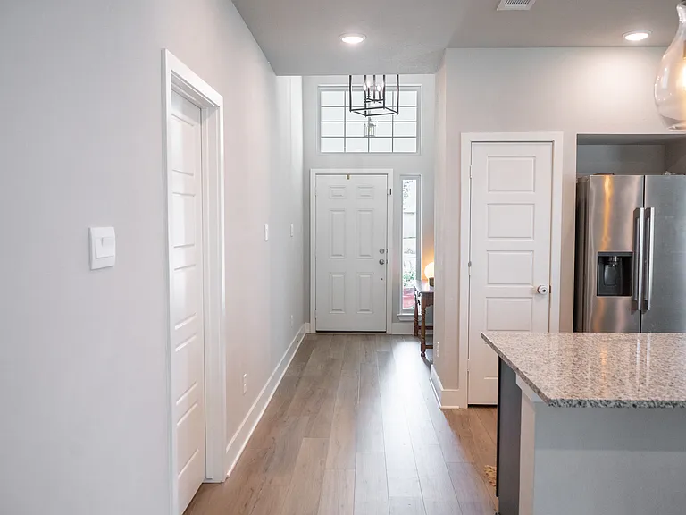 7909 Townsend Dr — Photo 5