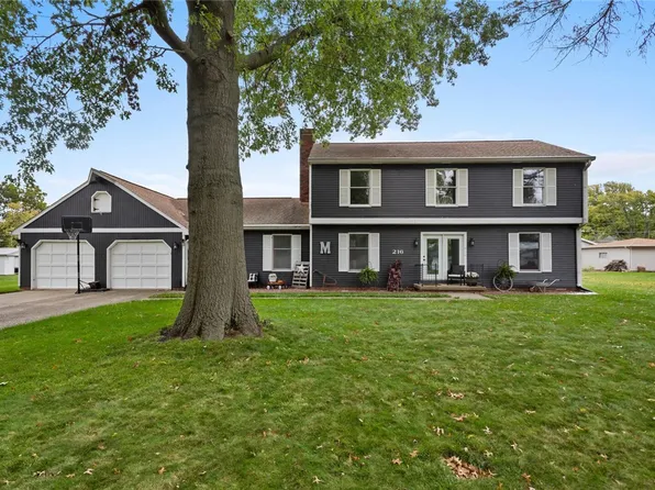 216 N Kansas St, Atwood, IL 61913