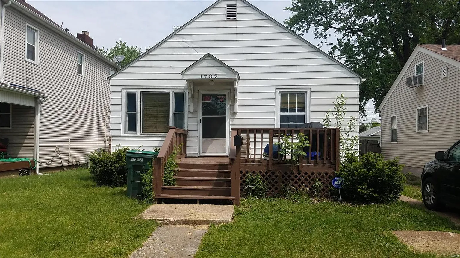 1707 5th St photo 1