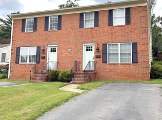 827 Saint Clair Ave #B, Charlottesville, VA 22902
