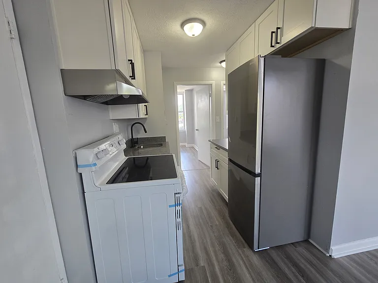 1906 Monongahela Ave #4 — Photo 9
