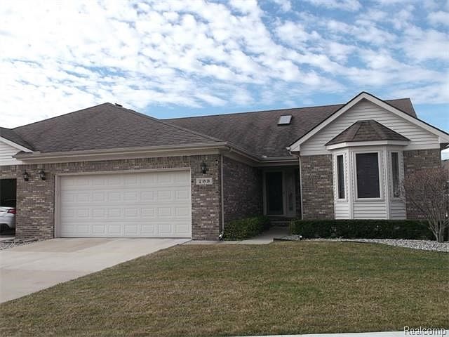 1st image of 793 Snowbird Cir E