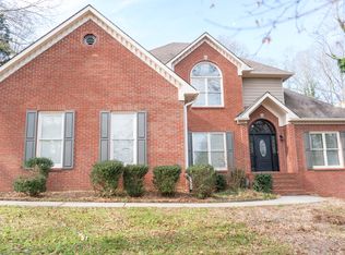 2425 Little John Ln, Cumming, GA 30040