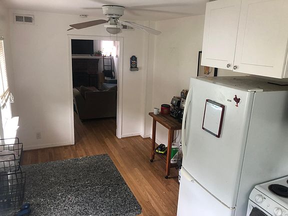 4th image of 867 N Abingdon St