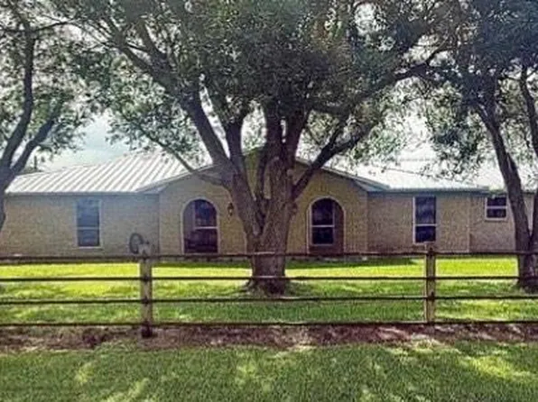 1201 Fm 1862, Blessing, TX 77419
